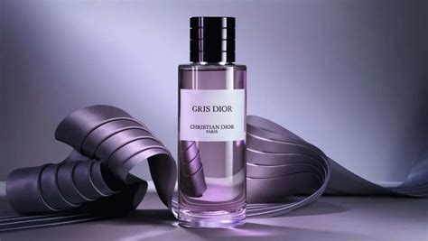 eau de parfum gris dior.